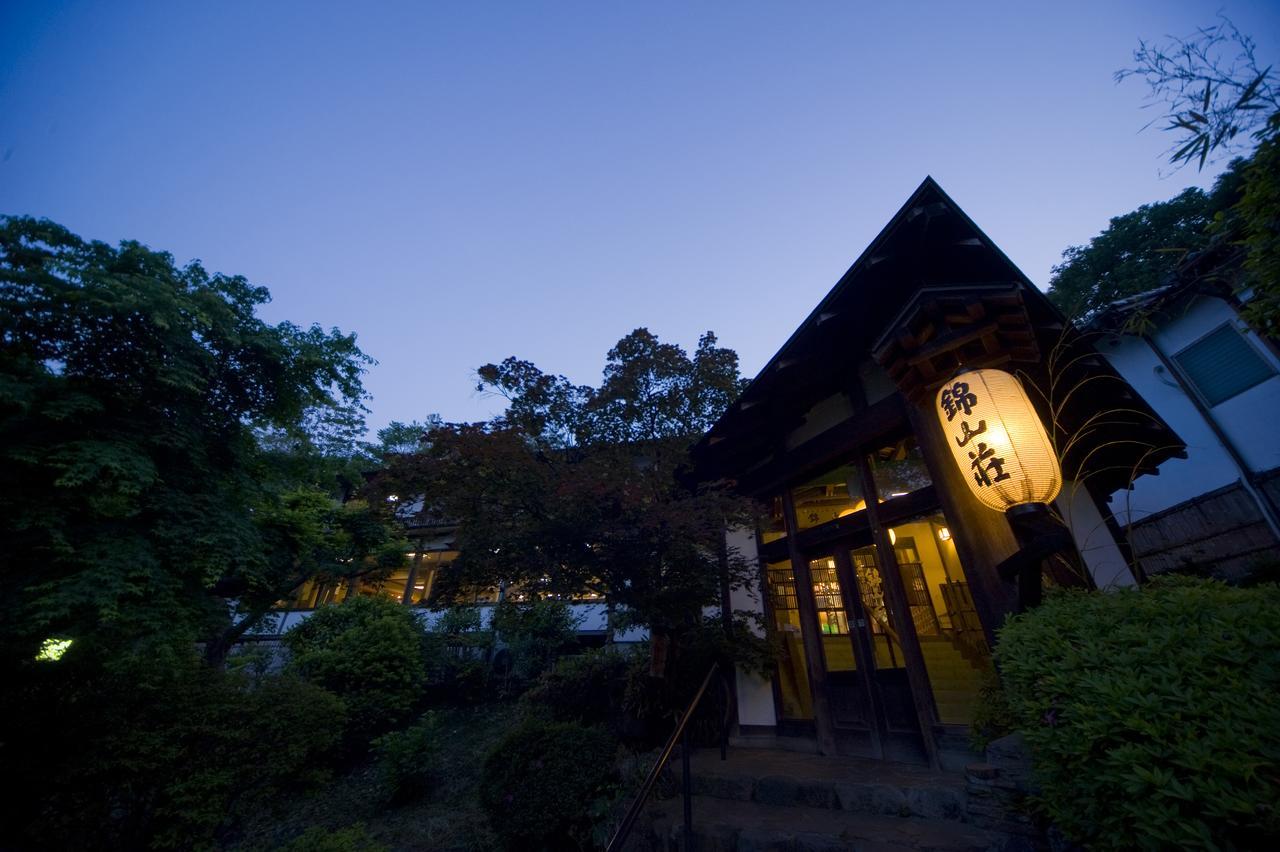 Отель Takasaki Kannonyama Onsen Kinzanso Экстерьер фото