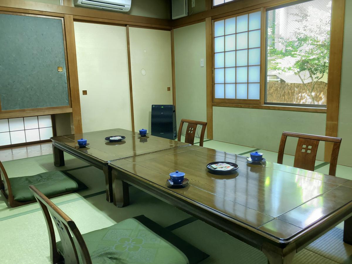 Отель Takasaki Kannonyama Onsen Kinzanso Экстерьер фото